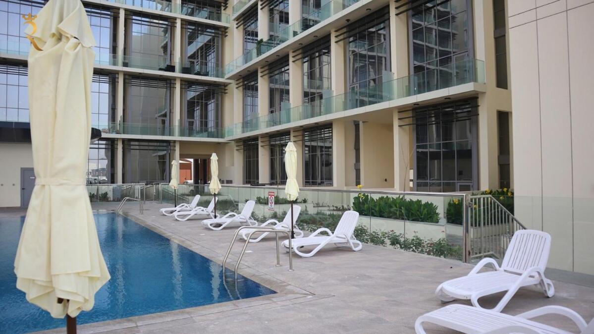 Apartment Modern 1br In Masdar Few Minutes To Airport